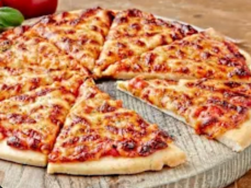 Freshly baked veggie pizza